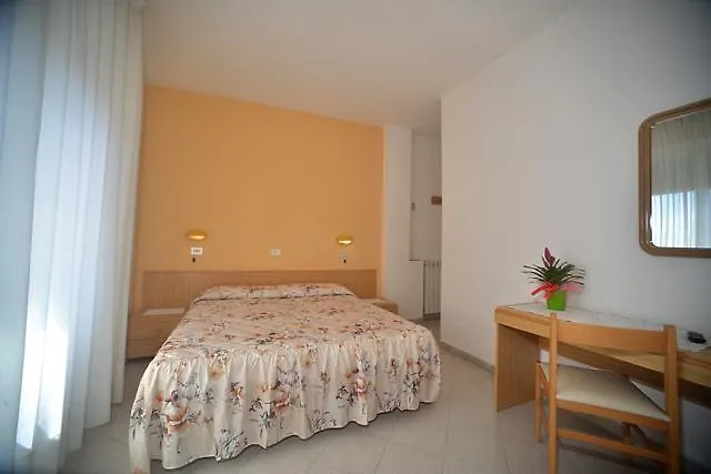 Pensione Andrea Hotel *